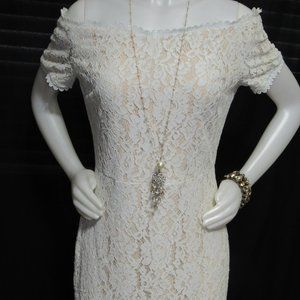 Esley Lace Dress
